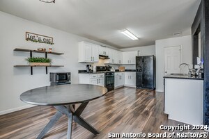 Building Photo - 5619 Red Canyon