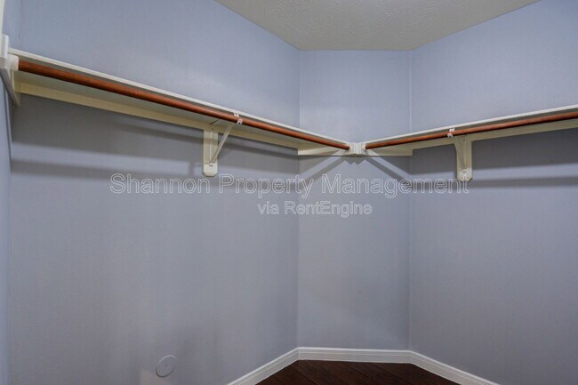 Building Photo - 3403 Kerr Ln
