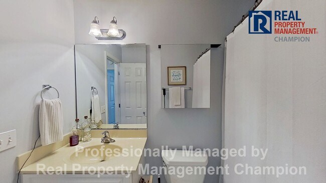 Building Photo - Immaculate Home Featuring Open Floorplan, Soaring Ceiling and Bonus Room