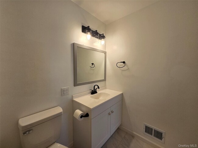 Building Photo - 184 Deer Ct Dr