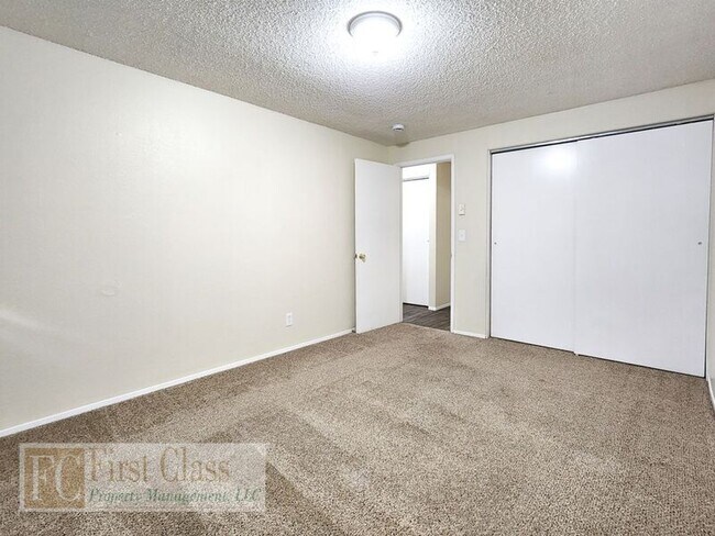 Building Photo - 10058 SW Garrett St