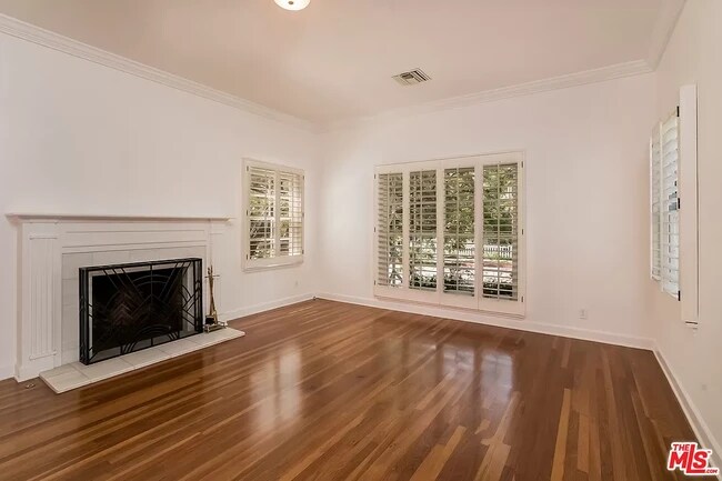 Building Photo - 955 Harvard St