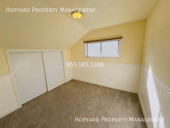 Building Photo - 828 Fifth Ave-