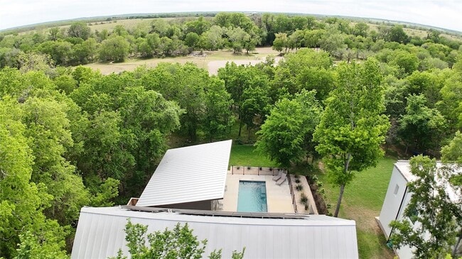 Building Photo - 201 Kahana Ln