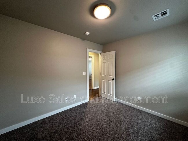 Building Photo - 1419 MacAlpine St