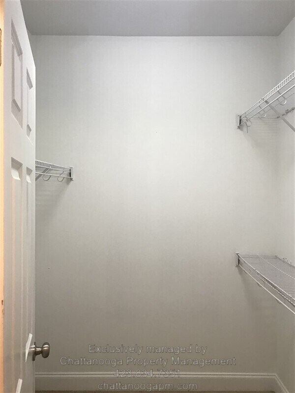 Building Photo - 2704 Stone Trace Dr