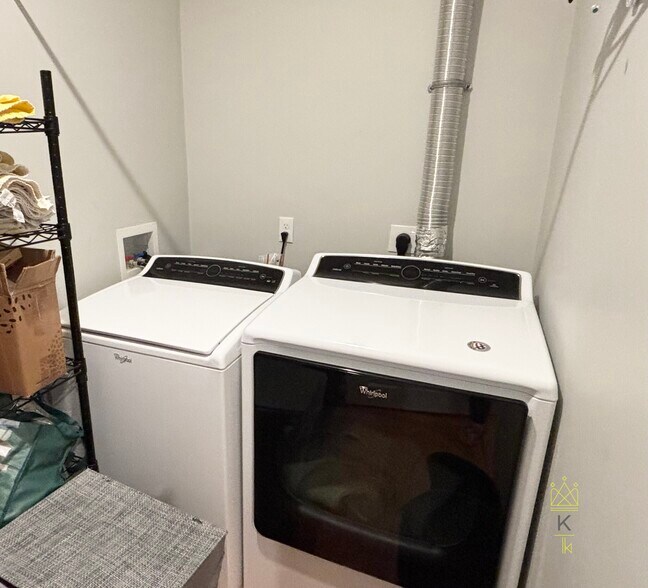 Building Photo - 214 Westville St