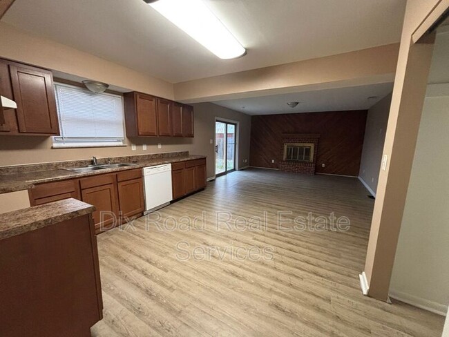 Building Photo - 3312 Burgoyne Dr