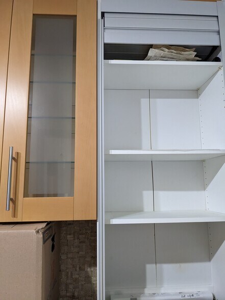 Building Photo - 12702 Veirs Mill Rd