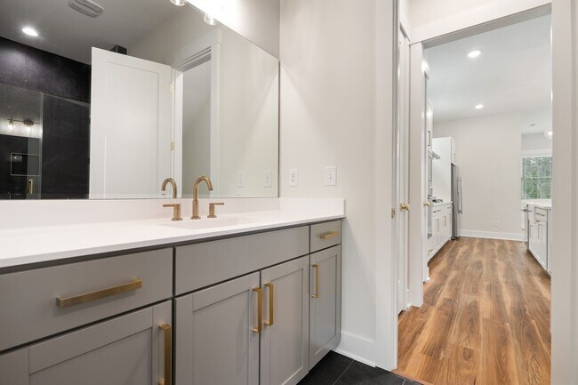 Building Photo - Newly Built 4-bedroom, 4-bathroom Home in Durham, NC