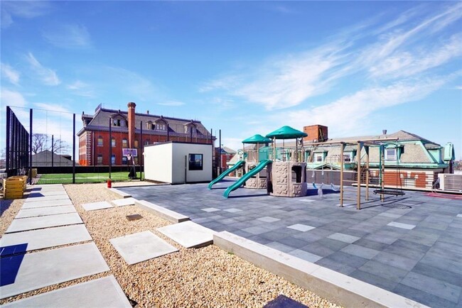 Building Photo - 1238 63rd St