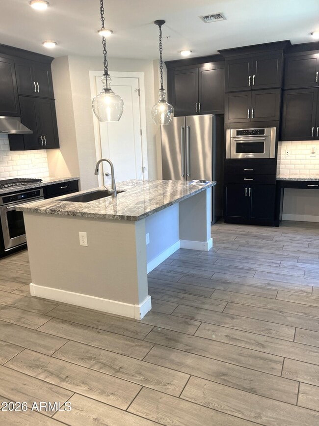 Building Photo - 3855 S McQueen Rd