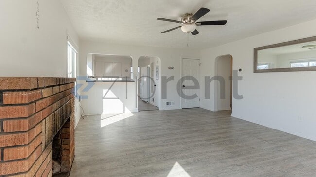 Building Photo - 503 E Montgomery Ave