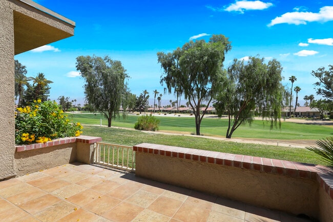 Building Photo - 40492 Bay Hill Way