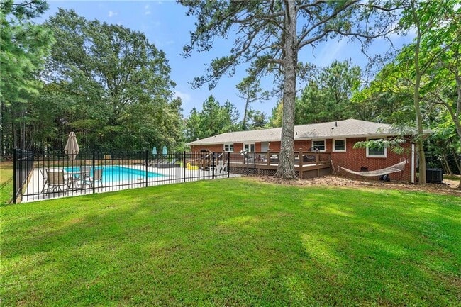 Building Photo - 4050 Washington Rd