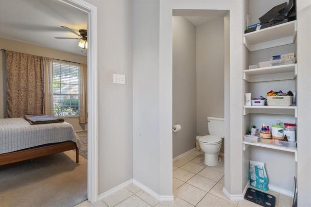 Building Photo - 1435 Sleepy Hollow Dr