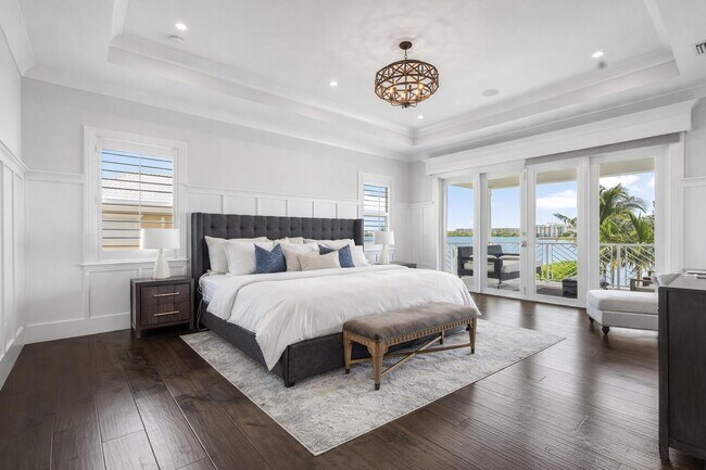 Building Photo - 2100 Notre Dame Dr