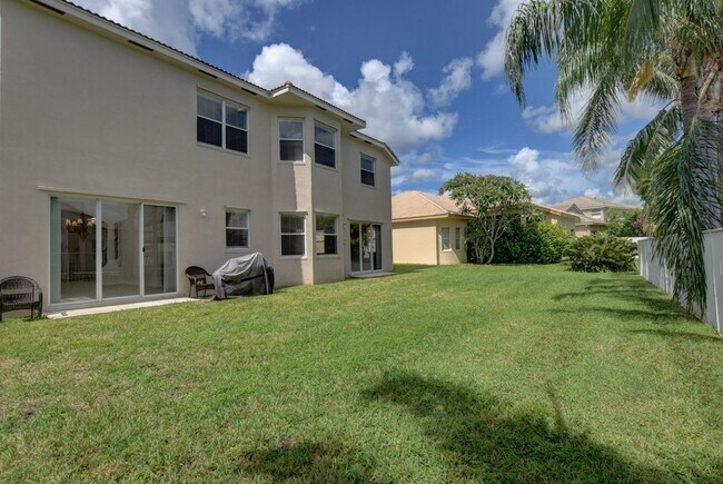 Building Photo - 7553 Greenville Cir