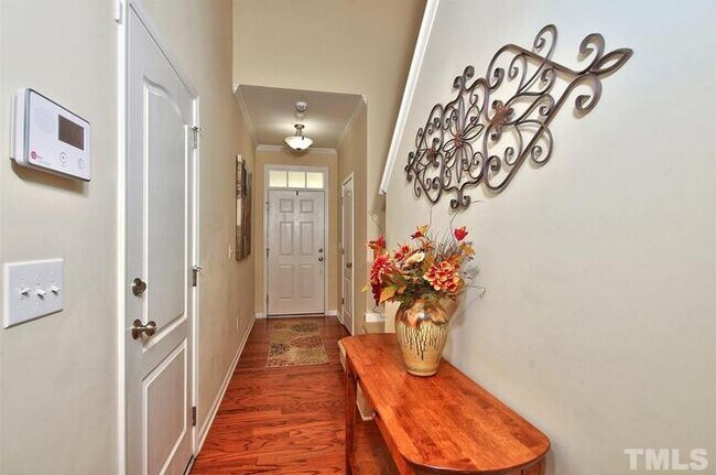 Building Photo - 568 Panorama Park Pl