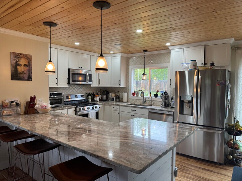 Primary Photo - 913 N Baldwin St