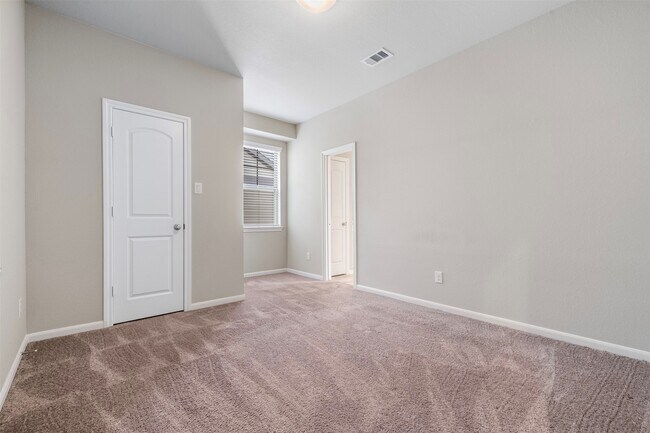 Building Photo - 5203 Pr Ter Ln