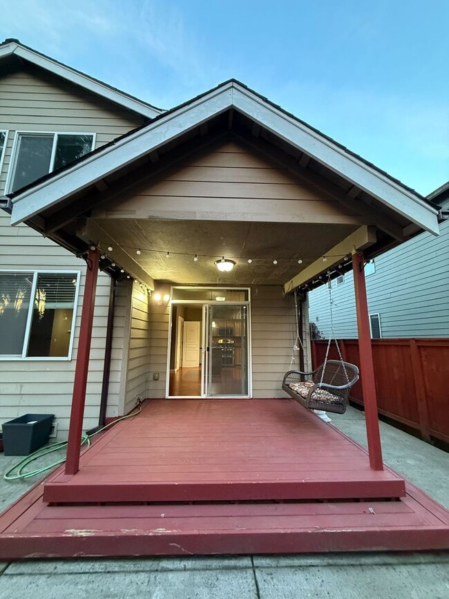 Building Photo - Beautiful 4B/3Ba Home in East Vancouver!
