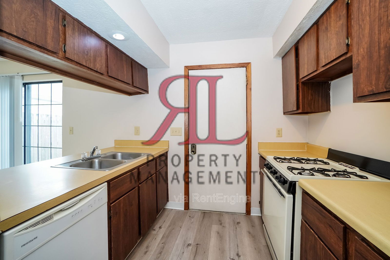 Building Photo - 320 Crosswind Dr