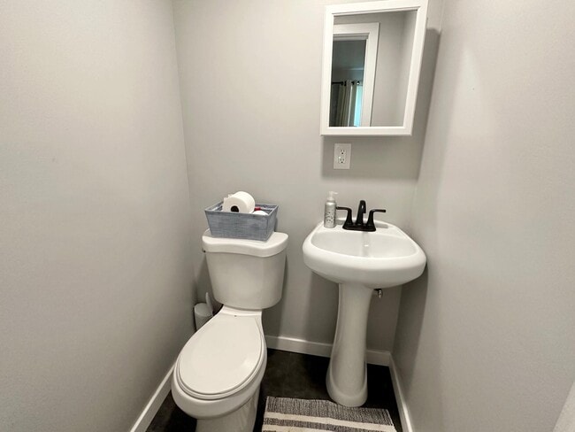 Building Photo - 2343 NY-207