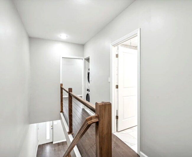 Building Photo - Point Breeze New Luxury Home, Amazing! (op...
