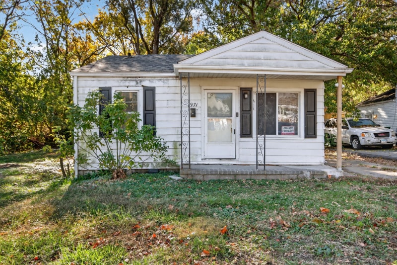 Building Photo - 1971 E Cantrell St