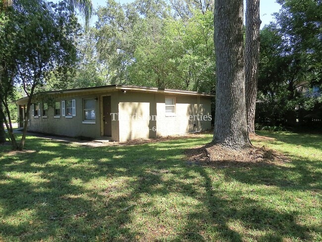 Building Photo - 4474 Spring Glen Rd
