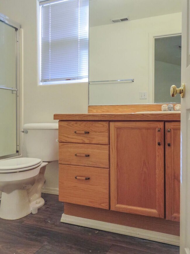 Building Photo - 3 Bedroom 2 Bath Ranch Home Coming soon !