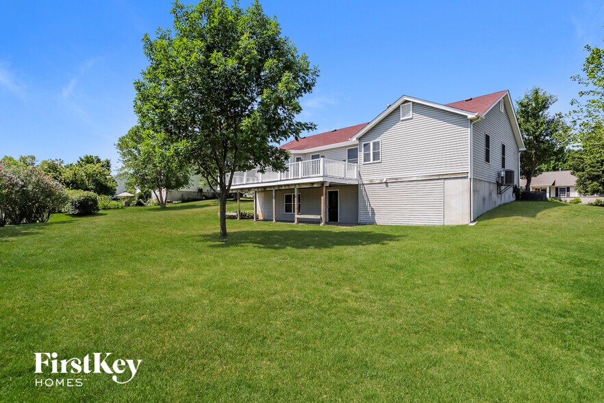 Building Photo - 3845 Bedford Pointe Dr