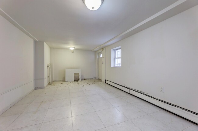 Building Photo - 1021 JFK Blvd E