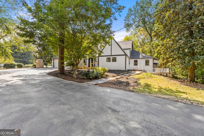 Building Photo - 1620 Chevron Way