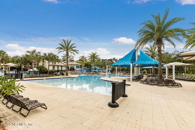 Building Photo - 156 Latham Dr