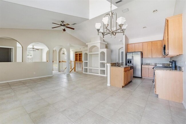 Building Photo - 6008 Fishhawk Crossing Blvd