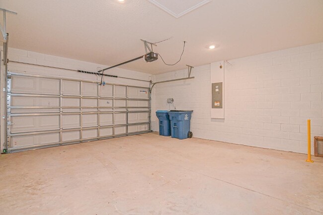 Building Photo - 4744 Babys Breath Pl