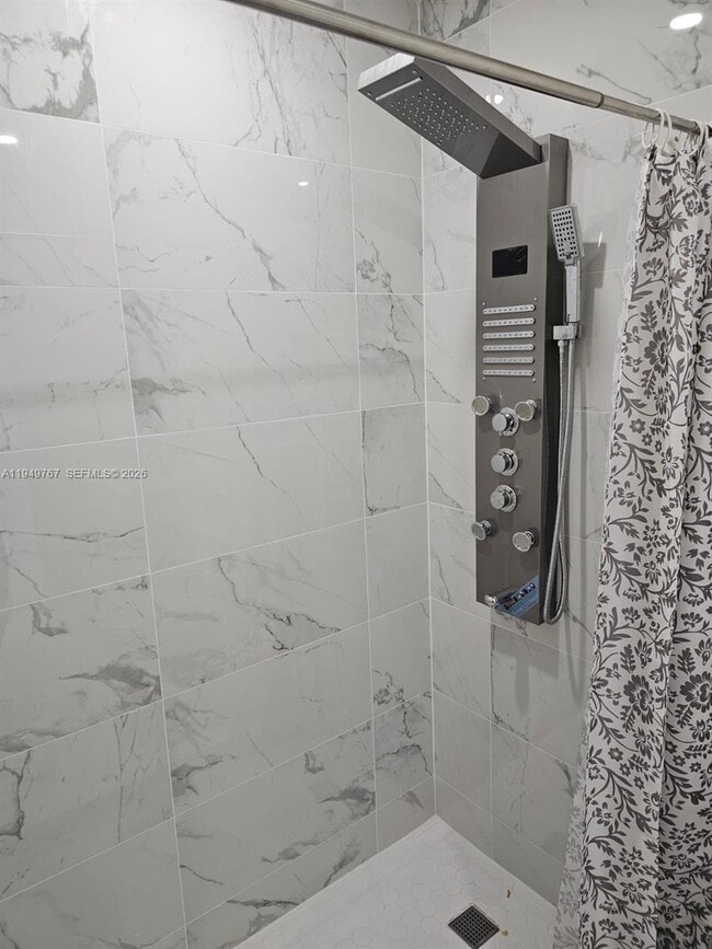 Building Photo - 6140 SW 156th Ct