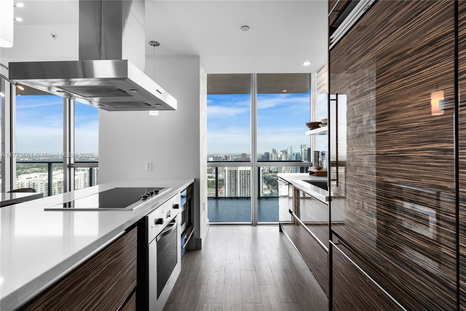 Building Photo - 1100 Biscayne Blvd