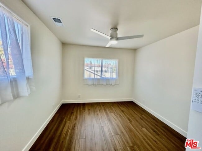 Building Photo - 12520 Stanwood Pl