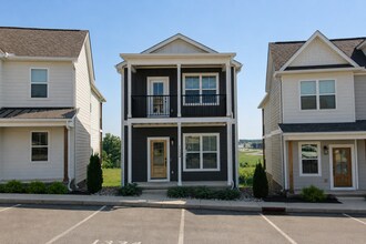 Building Photo - 1334 Belfair St