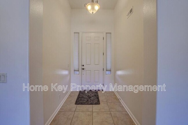 Building Photo - 259 S 300 W