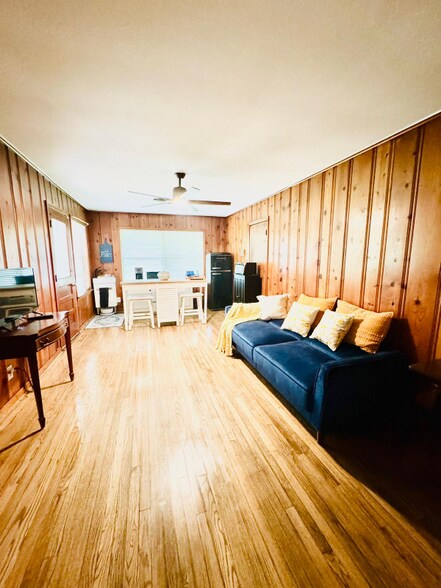 Building Photo - 4017 Osby Dr
