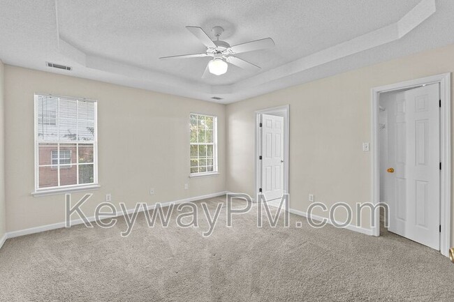 Building Photo - 342 Washington St