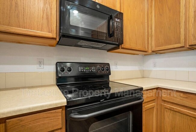 Building Photo - 4024 Diamond Ridge View