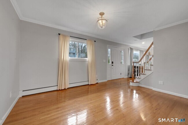 Building Photo - 51 Ledgewood Dr