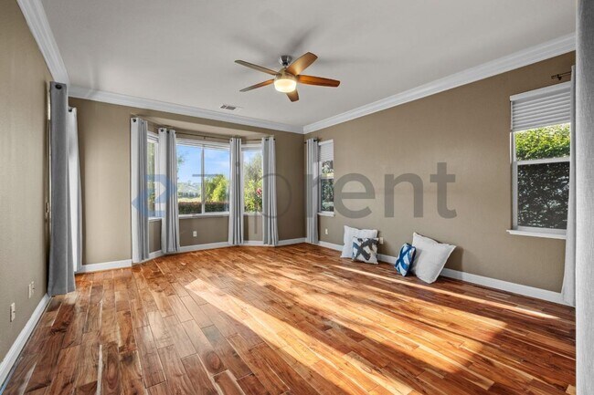 Building Photo - 316 Burr Knot Way