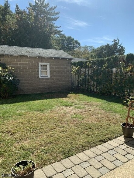 Building Photo - 41 Main Ter