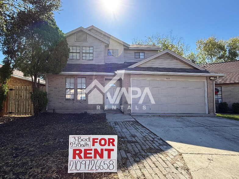 Building Photo - 5212 Vinecrest Cir